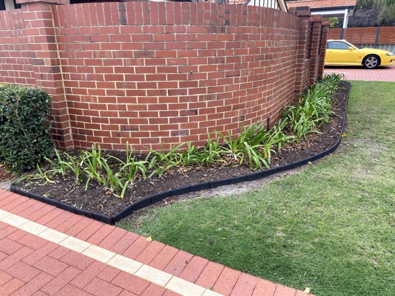 Easy Edge Installation Enviro Blocks Garden Edging